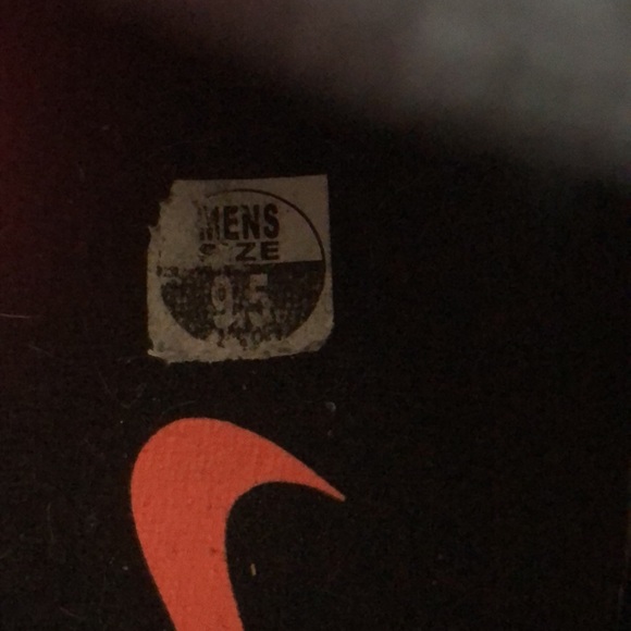 Nike Air Max - Picture 3 of 4